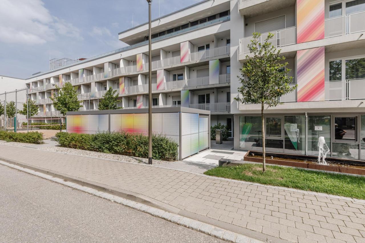 The Brucklyn Apartments Erlangen Bagian luar foto